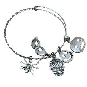 Halloween Silver Charm Bracelet💀